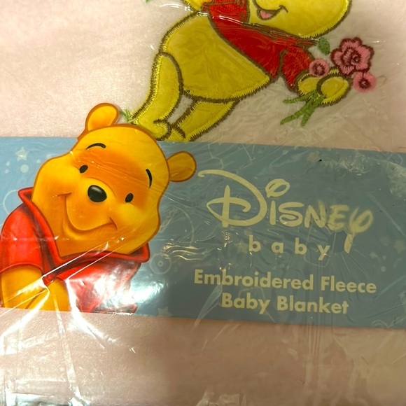 Disney baby blanket - Picture 3 of 3